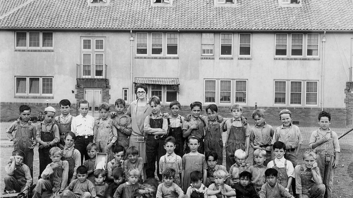 Sacramento Children’s Home in 1927, was located near 18th and L streets. Ground was broken on the current Sutterville Road facility in 1925.
