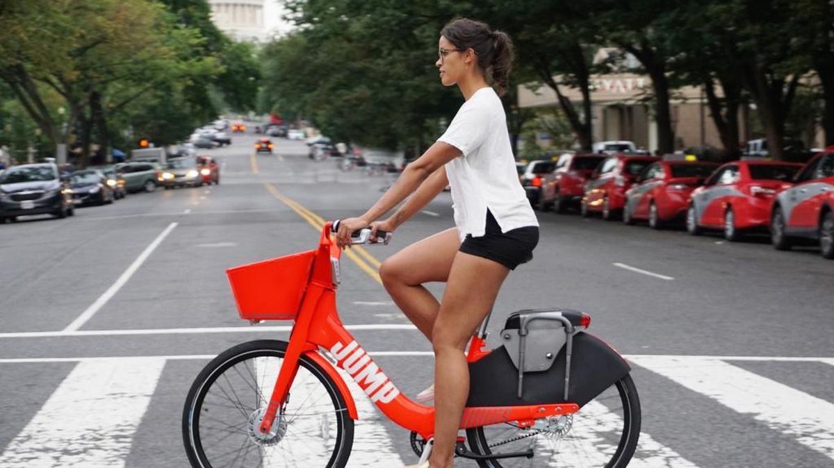 Sacramento will get 900 electric-assist rental bicycles next summer.