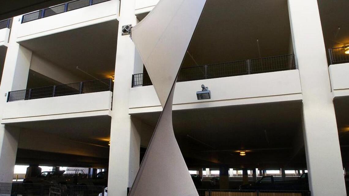 Sacramento airport adding ticketless parking option