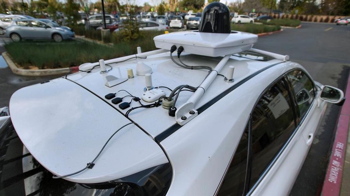 Sacramento has proposed testing self-driving vehicles to take people to light rail stations
