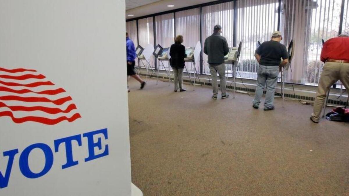 When it comes to voting in Sacramento, choosing whether or not to head to polls on election day is largely predicted by neighborhood.