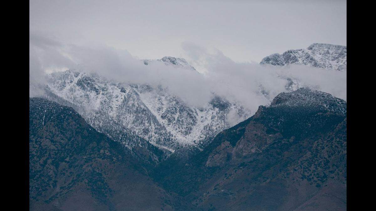 After the state was pummeled by back-to-back storms, satellite photos show California’s snowpack revived.