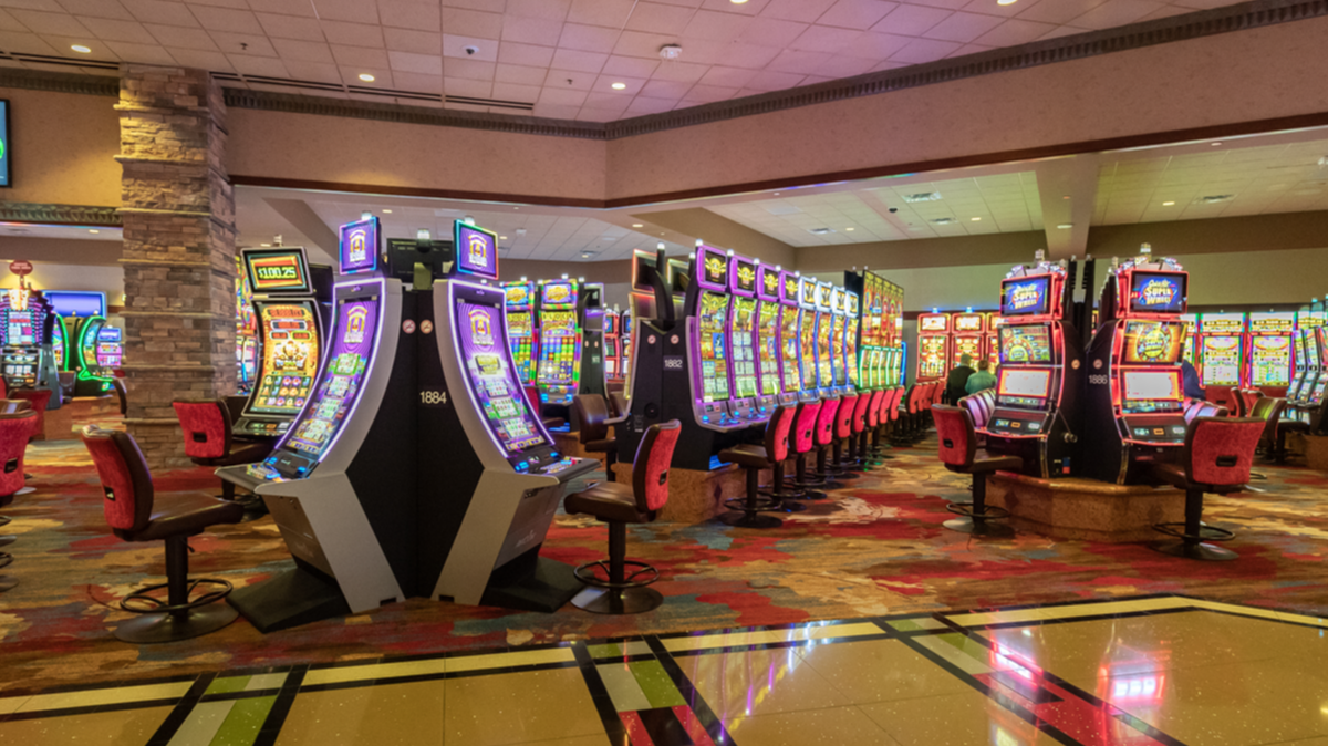 The gambler now has a family trip in mind, casino officials said.