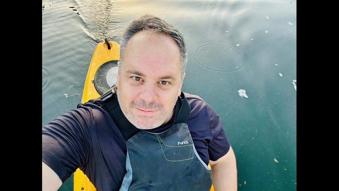 Jonathan Trent was fatally shot while apparently trying to stop a robbery suspect, Oregon police said.