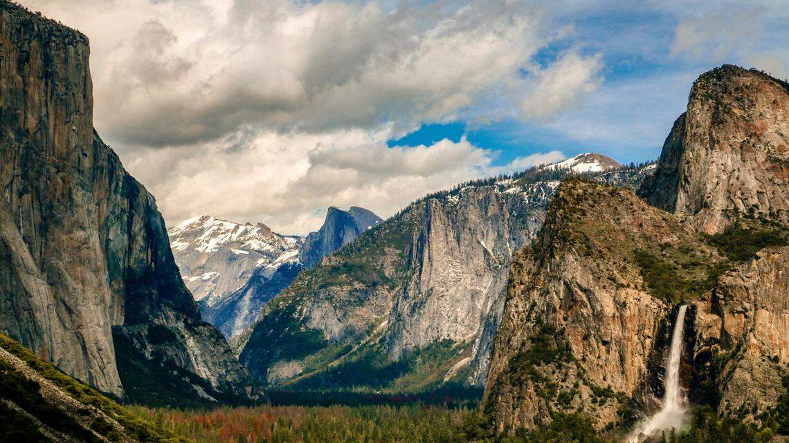 A man is accused of stealing a Yosemite National Park ranger’s car and then driving it off a cliff in a high-speed chase.