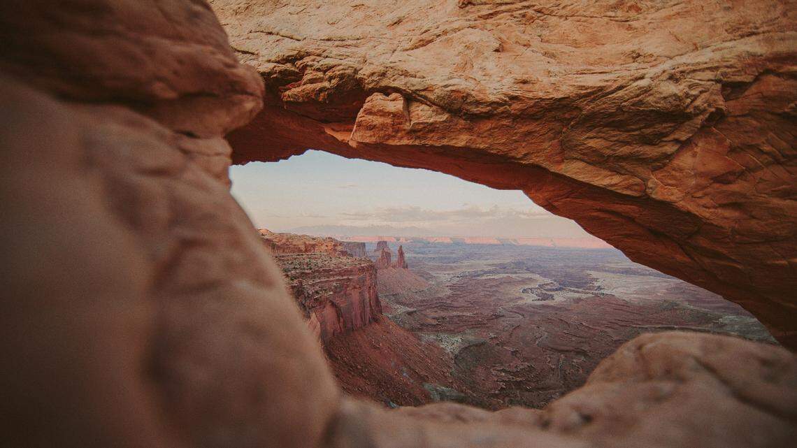 A woman and her father died after running out of water hiking at Canyonlands National Park in 100-degree heat, Utah rangers say.