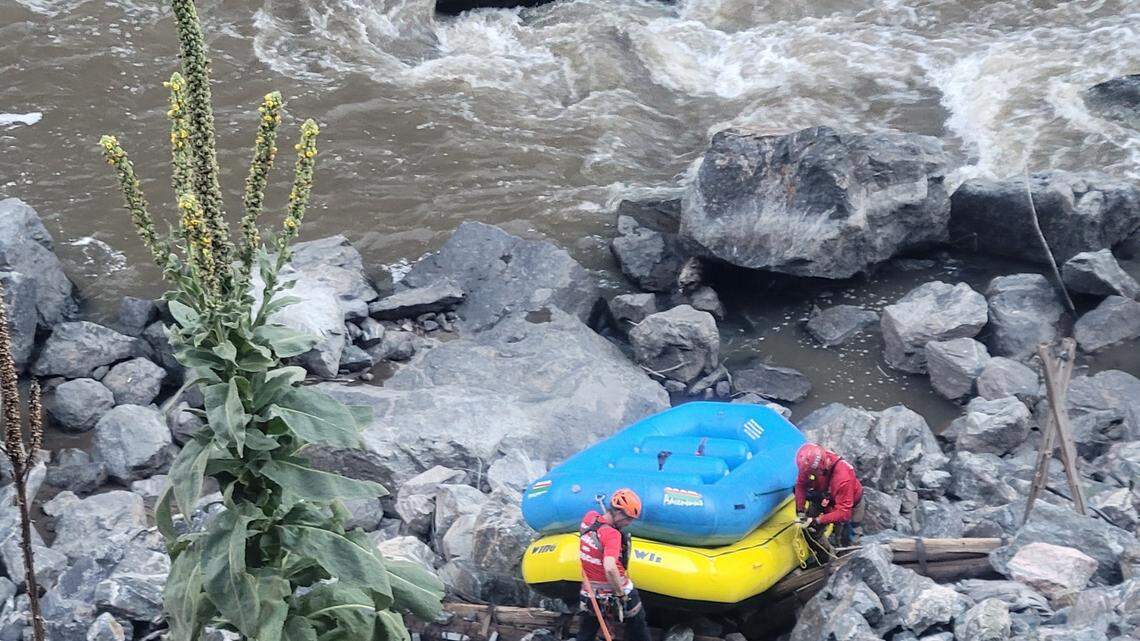 A 38-year-old man died after falling out of a raft on Aug. 28 on the Colorado River in Gore Canyon, deputies said.