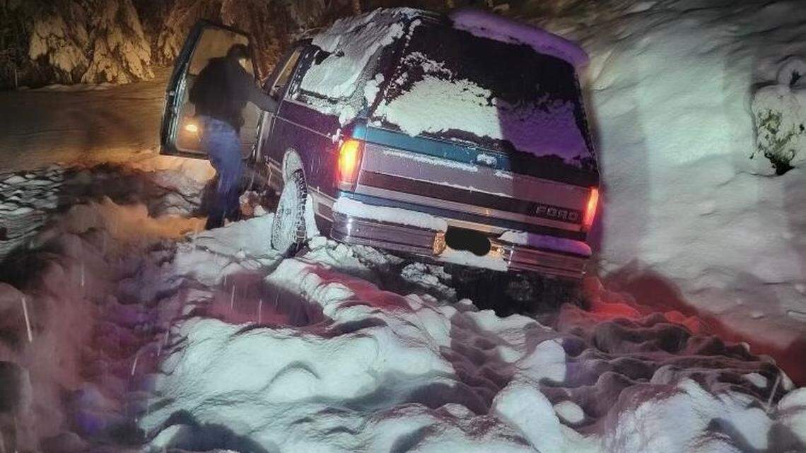 A 34-year-old man had to text 911 for help March 2 after ending up trapped along a snowy roadway in Douglas County, Oregon, deputies said.