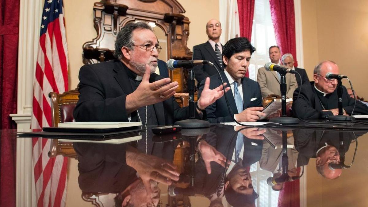 
Senate President Pro Tem Kevin de León, center, Sacramento Bishop Jaime Soto, left, and Stockton Bishop Stephen Blaire discuss environmental issues during a press conference at the Capitol on August 31, 2015.
