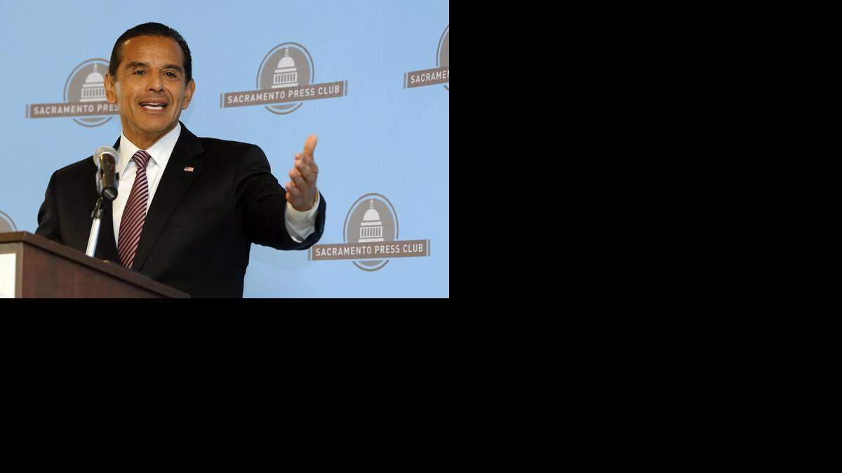 
Former Los Angeles Mayor Antonio Villaraigosa speaks before the Sacramento Press Club in 2013.
