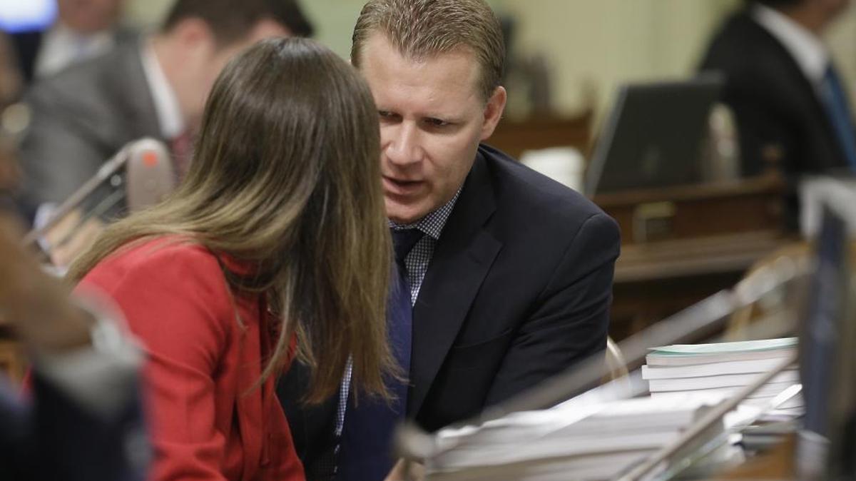 Assemblyman Chad Mayes, R-Yucca Valley, talks with then-Assembly Minority Leader Kristin Olsen on Sept. 1, 2015.