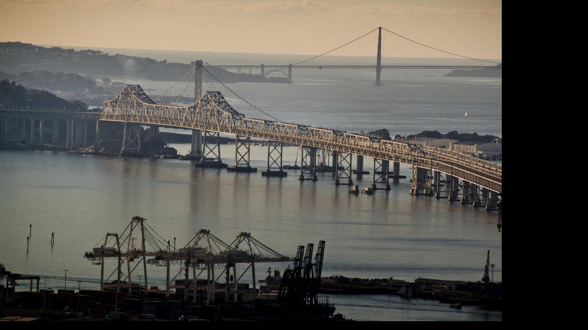 
San Francisco Bay not only has the Golden Gate Bridge but it’s a golden region for the state treasury, generating far more income tax revenue per capitra than any other areas of the state.
