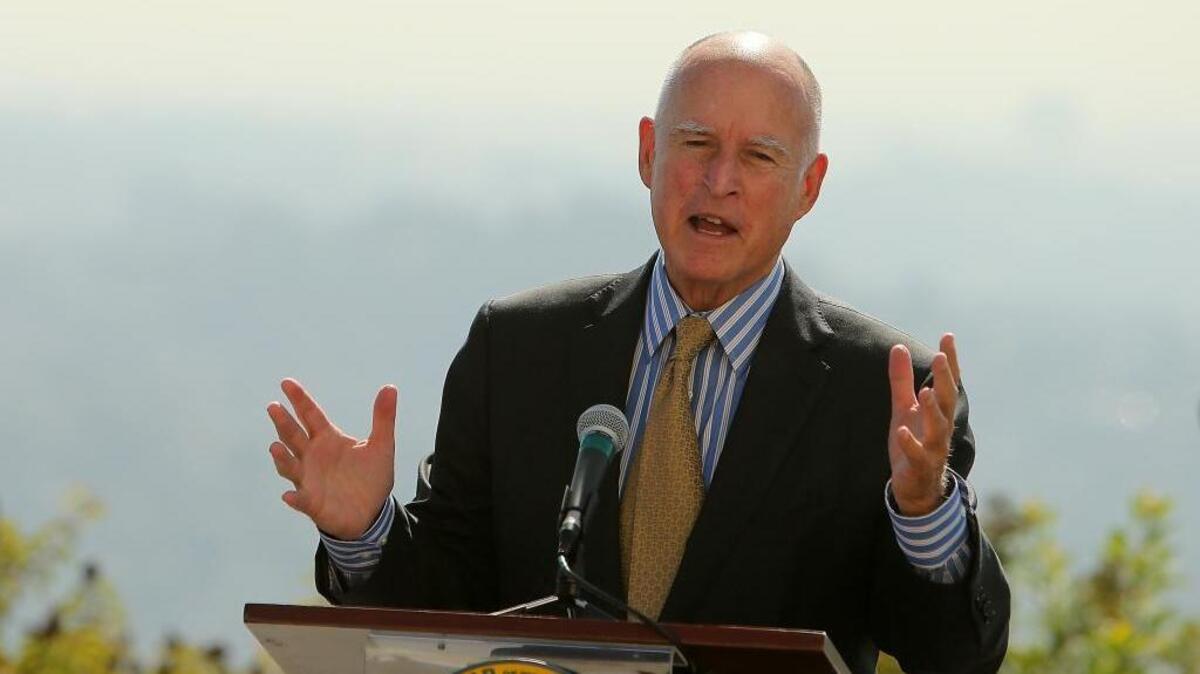 
LOS ANGELES, CALIF. - OCT. 7, 2015. California Gov. Jerry Brown speaks before signing into law Senate Bill 350, legislation aimed at renewable energy, during a ceremony Wednesday, Oct. 7, 2015, at the Griffith Observatory in Los Angeles.

