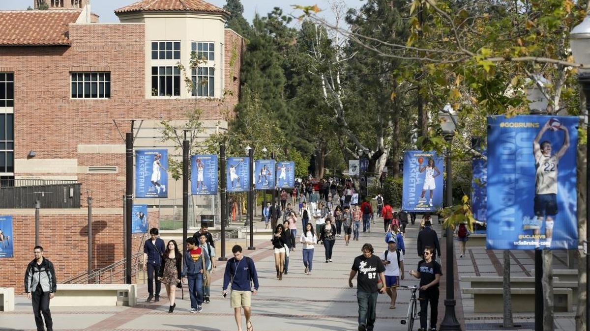 Students walk on the UCLA campus on Feb. 26, 2015.