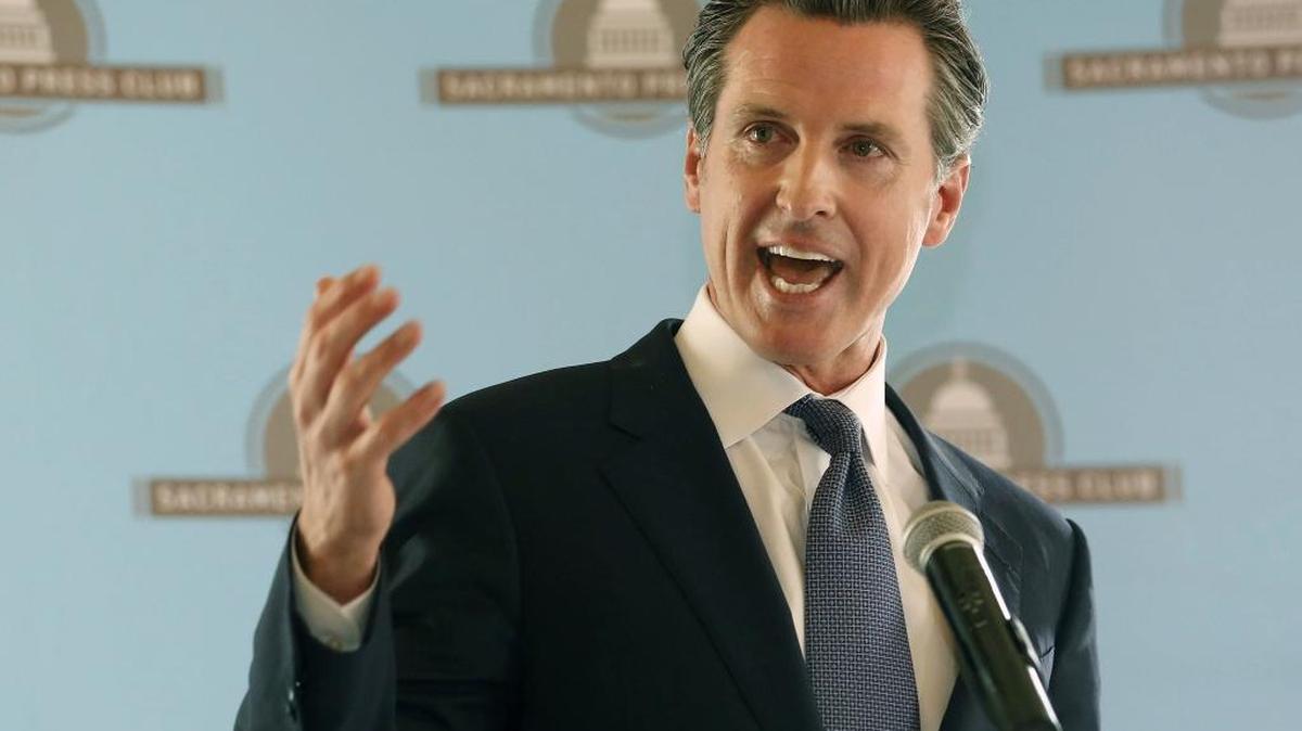 Lt. Gov. Gavin Newsom speaks with the Sacramento Press Club on Oct. 19, 2016.