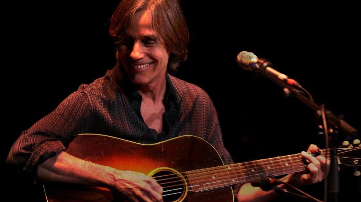 Jackson Browne performs a solo acoustic concert Friday, March 26, 2004 at the Sacramento Community Center.