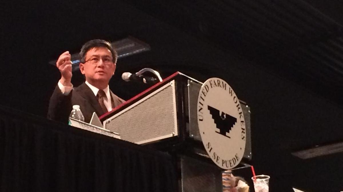 California state Treasurer John Chiang addresses members of the United Farm Workers union in Bakersfield on May 21, 2016.