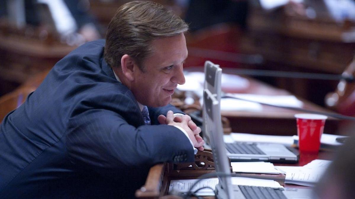 Former legislator Tony Strickland settled his illegal campaign finance charges with the Fair Political Practices Commission for $40,000.