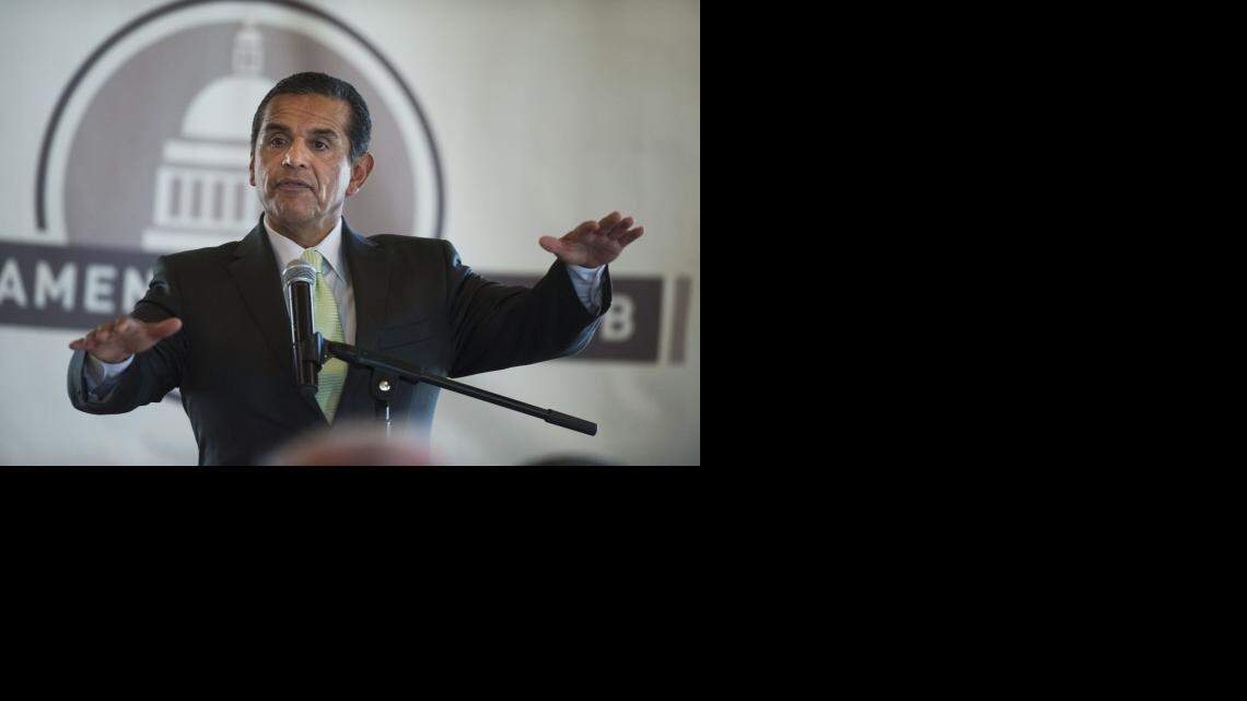 
Former Los Angeles Mayor Antonio Villaraigosa at a Sacramento Press Club lunch in 2011. California Sen. Barbara Boxer's announcement not to seek a fifth term has unleashed a long-expected wave of speculation about who will challenge for the seat.
