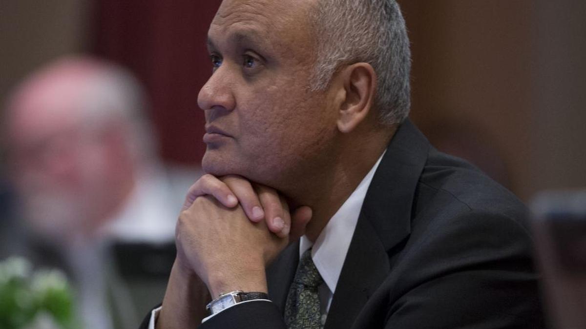 State Sen. Ed Hernandez, D-Azusa, during session in the Senate chambers in 2013. Hernandez, the author of last year’s SB 1010, has introduced SB 17.