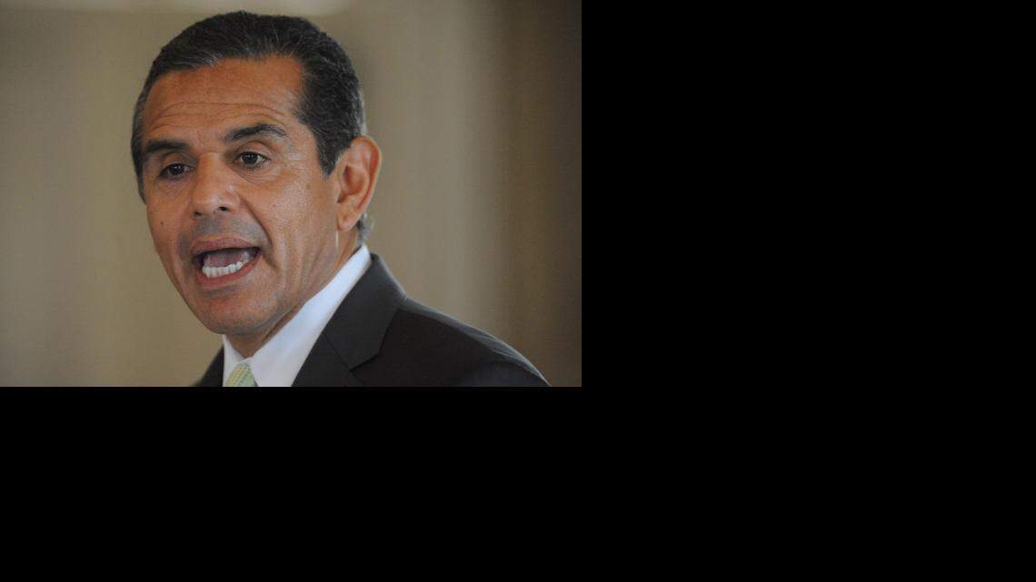 
 Antonio Villaraigosa speaks about Proposition 13 during a Sacramento Press Club lunch in August 2011 when he was Los Angeles mayor. Villaraigosa’s announcement Tuesday that he won’t be running for the U.S. Senate seat leaves Latino leaders without an obvious choice.
