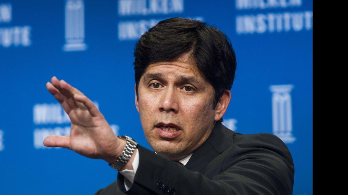 
Senate President Pro Tem Kevin de León, D-Los Angeles, talks about climate change at the 18th annual Milken Institute Global Conference on Wednesday in Beverly Hills.
