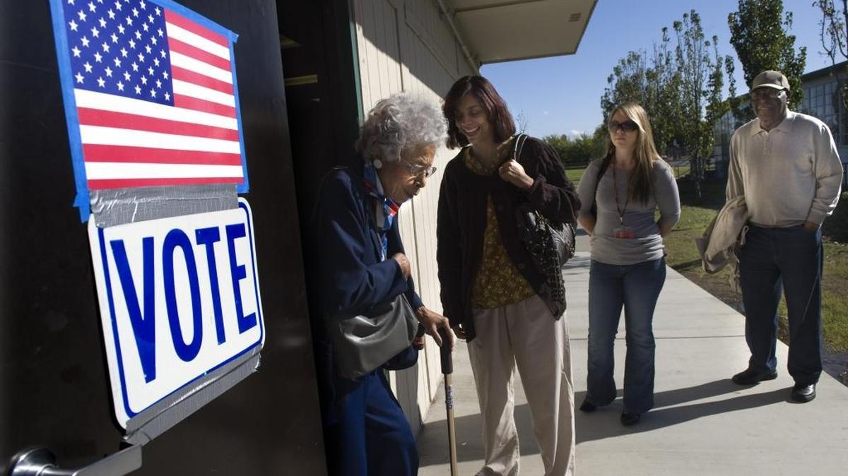California’s 5.4 million voters without a party preference will be able to choose from a Democratic, Libertarian or American Independent ballot in the presidential primary on March 3, 2020. Voters must register as Republican, Green or Peace & Freedom primary to vote in one of those parties’ primaries. 