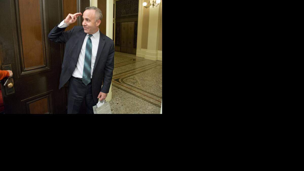 
Senate President Pro Tem Darrell Steinberg, D-Sacramento, leaves his office after his last day leading session on Saturday, August 30, 2014.
