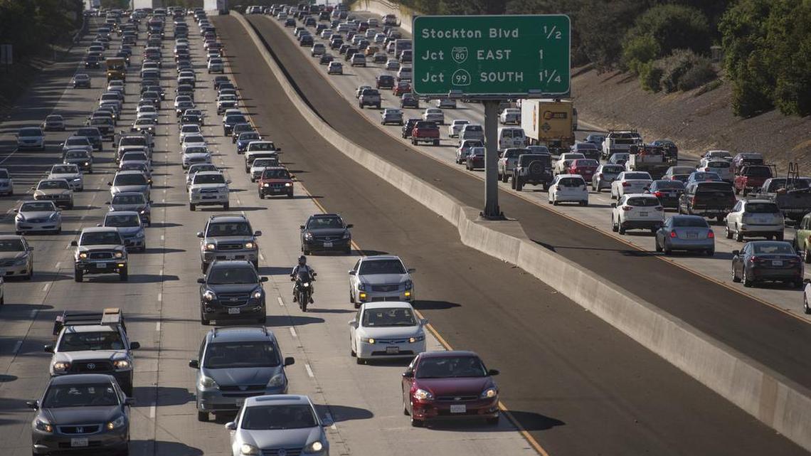 Commute traffic eastbound on Highway 50 near the 59th Street exit.