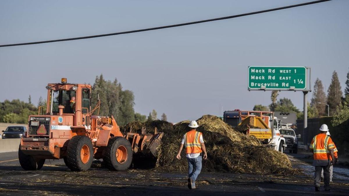 The union that represents most Caltrans maintenance workers approved a new contract on Friday, 20 months after its leadership began bargaining. They’ll get a 7 percent raise this year, with another 3.5 percent in 2018 and an additional 3.5 percent in 2019.