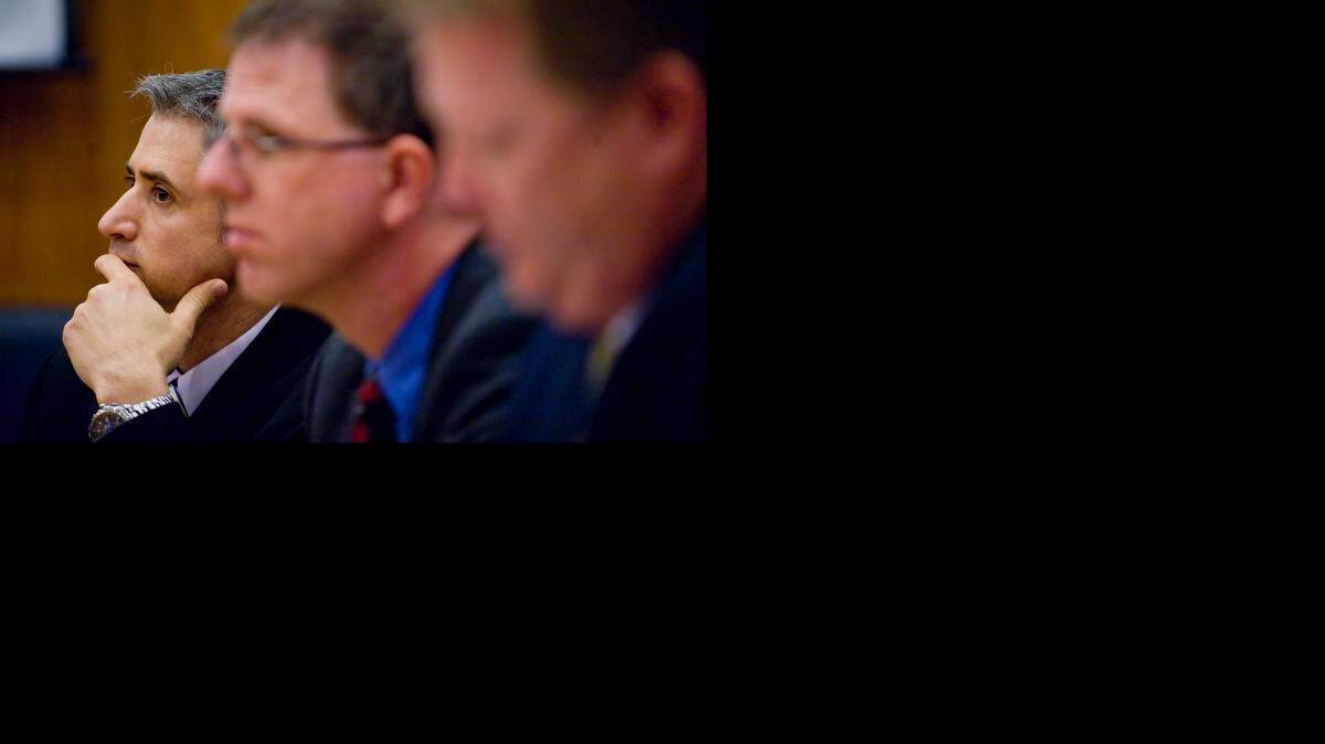 
Felix De La Torre, left, listens to a judge during a state furlough hearing in 2009.
