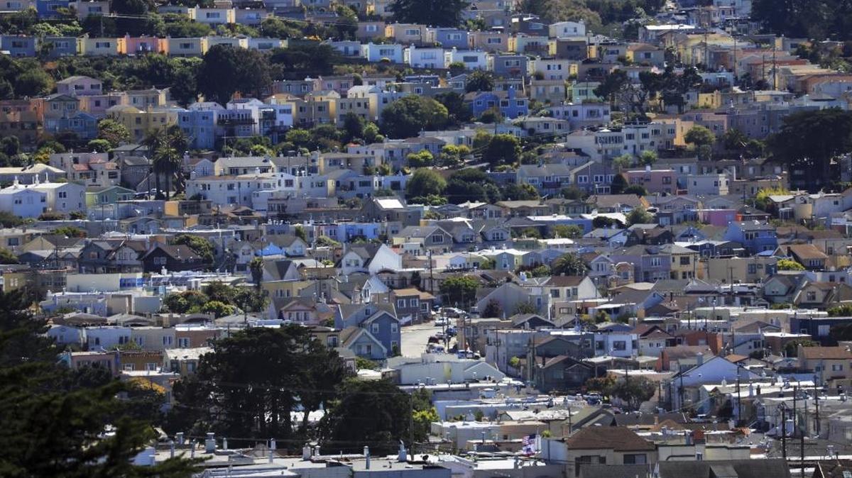 Low-rise homes dot the landscape in San Francisco, June 26, 2017. A full-fledged housing crisis has gripped California, where the lack of affordable homes and apartments for middle-class families is severe. The median cost of a home here is now a staggering $500,000, twice the national cost. (Jim Wilson/The New York Times)