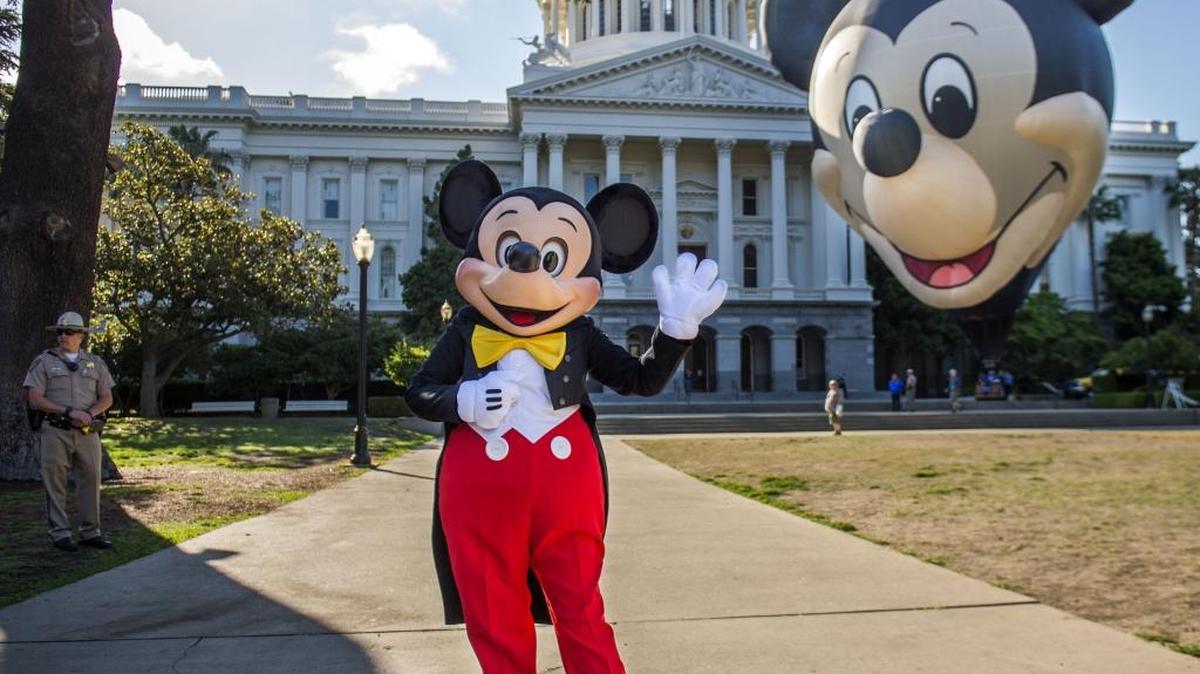 Will Trump really send ICE agents into Disneyland’s “It’s A Small World” ride, as our psychic predicts, to check the animatronic characters’ papers? Not if this California lawmaker, spotted in 2015 on the state Capitol lawn, can help it.