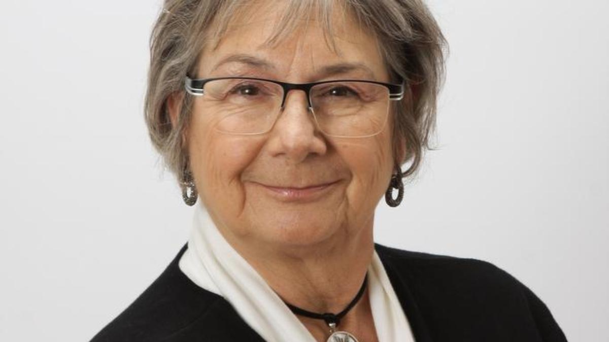 Kathy Kneer, longtime head of Planned Parenthood Affiliates of California, will retire July 5. Her successor is Crystal Strait, an experienced Democratic political aide and strategist.