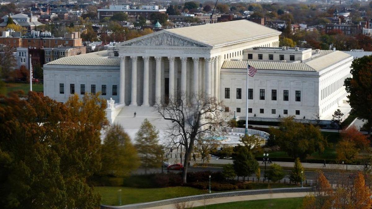 Back from its summer recess, the Supreme Court will hear arguments this week in a challenge to partisan gerrymandering in Wisconsin. California’s electoral districs are drawn by a nonpartisan committee, but most states still let the party in power determine district boundaries, a method that can be, and often is, abused. (Olivier Douliery/Abaca Press/TNS)