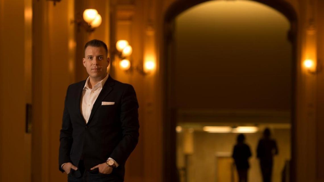 Justin Knighten, a vice president of Lucas Public Affairs, helped launch the conversation series “What’s Possible” in partnership with Sacramento State University’s Hornets Policy and Politics Alumni group, California Forward and the League of California Cities.