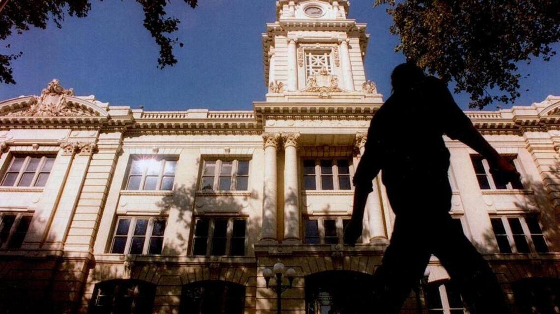 Time for Sacramento to create a full-time city council