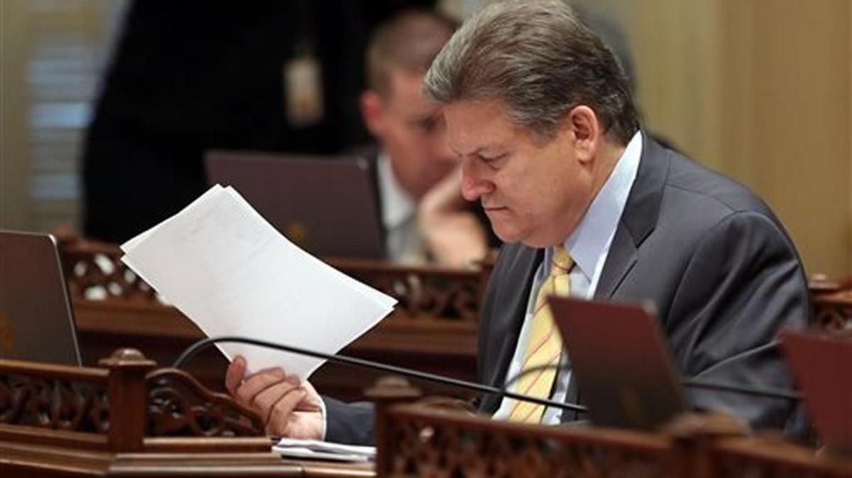 Sen. Bob Hertzberg, D-Van Nuys, is co-sponsoring legislation to reform California’s money bail system. (AP Photo/Rich Pedroncelli)