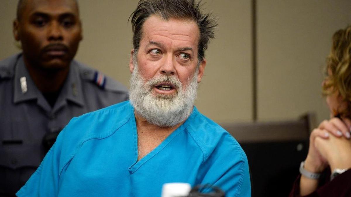 Robert Lewis Dear, who admits killing three people and wounding nine others at a Colorado Springs Planned Parenthood clinic, told authorities he was “a warrior for the babies”.