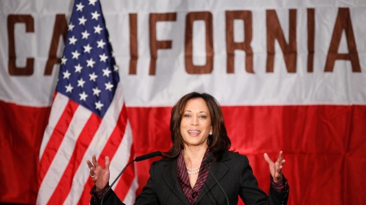 California Attorney General Kamala Harris will take the U.S. Senate seat being vacated by Barbara Boxer, who stood up for California interests and formed bipartisan partnerships.