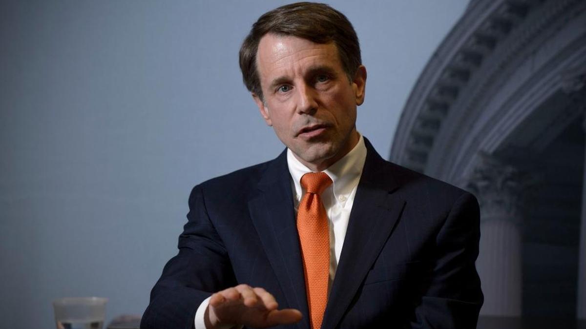 If health care is going to be “market driven,” prices should be more transparent, Insurance Commissioner Dave Jones told The Sacramento Bee Editorial Board.