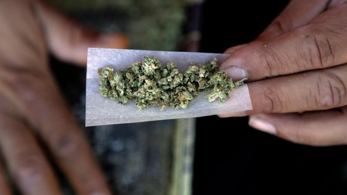 Missouri legalizes recreational weed. What that means, and when you can buy a joint