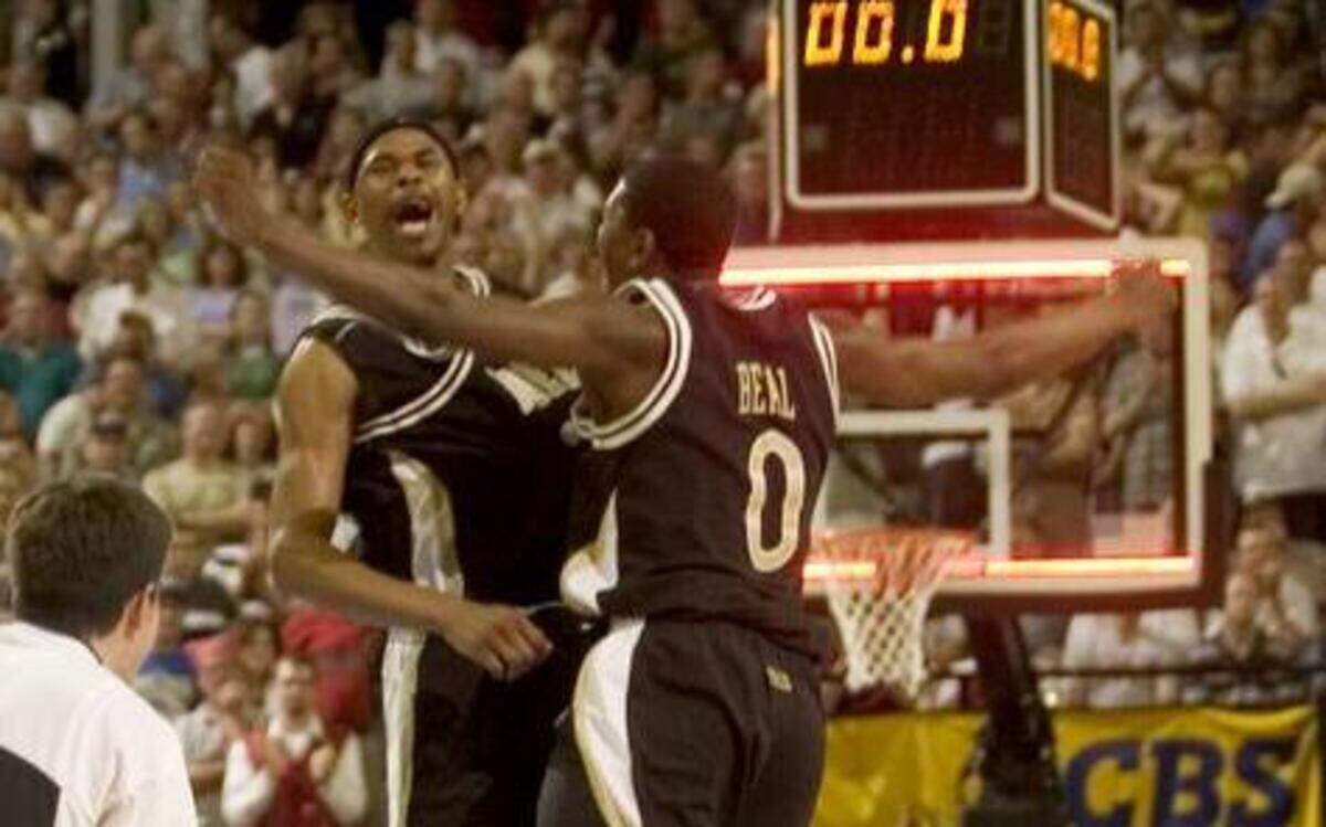 
Vanderbilt players celebrate their win over Washington at then-Arco Arena in the NCAA basketball tournament in 2007, the last time “March Madness” came to Sacramento. The tourney will return to the capital in 2017.
