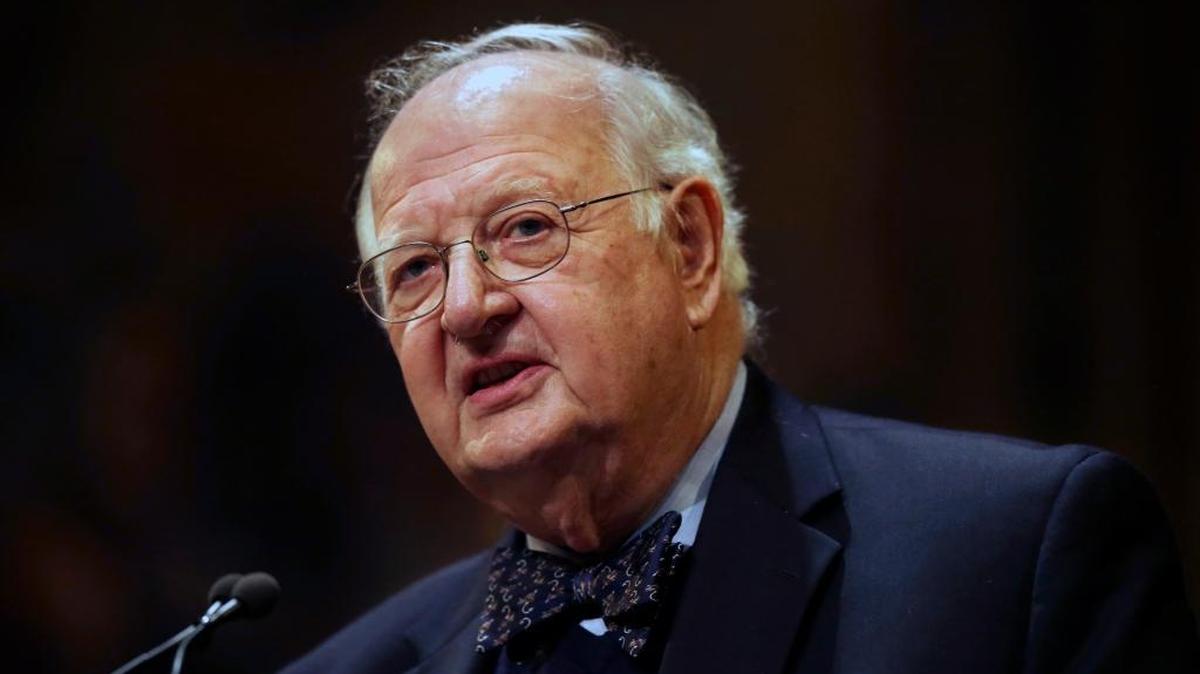 Nobel laureate Angus Deaton and his wife and fellow economist Anne Case reported Monday that death rates are rising among middle-aged whites, especially those with less education, an unsettling trend that may have cut short some 500,000 lives.