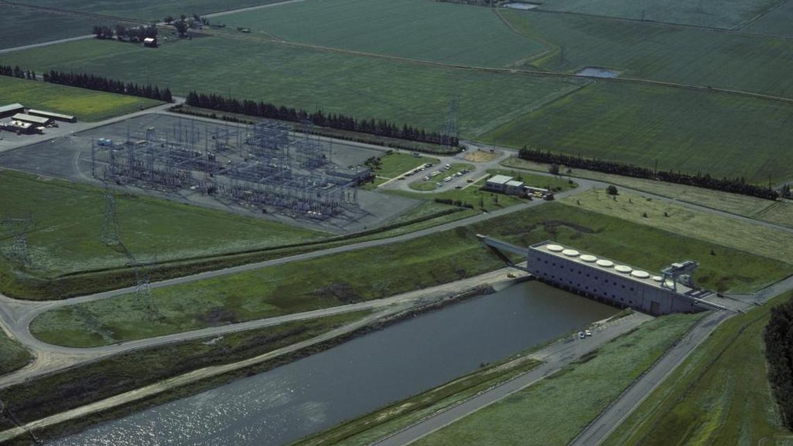 Will Trump’s California water plan send more to Republican farmers and short Democratic cities?