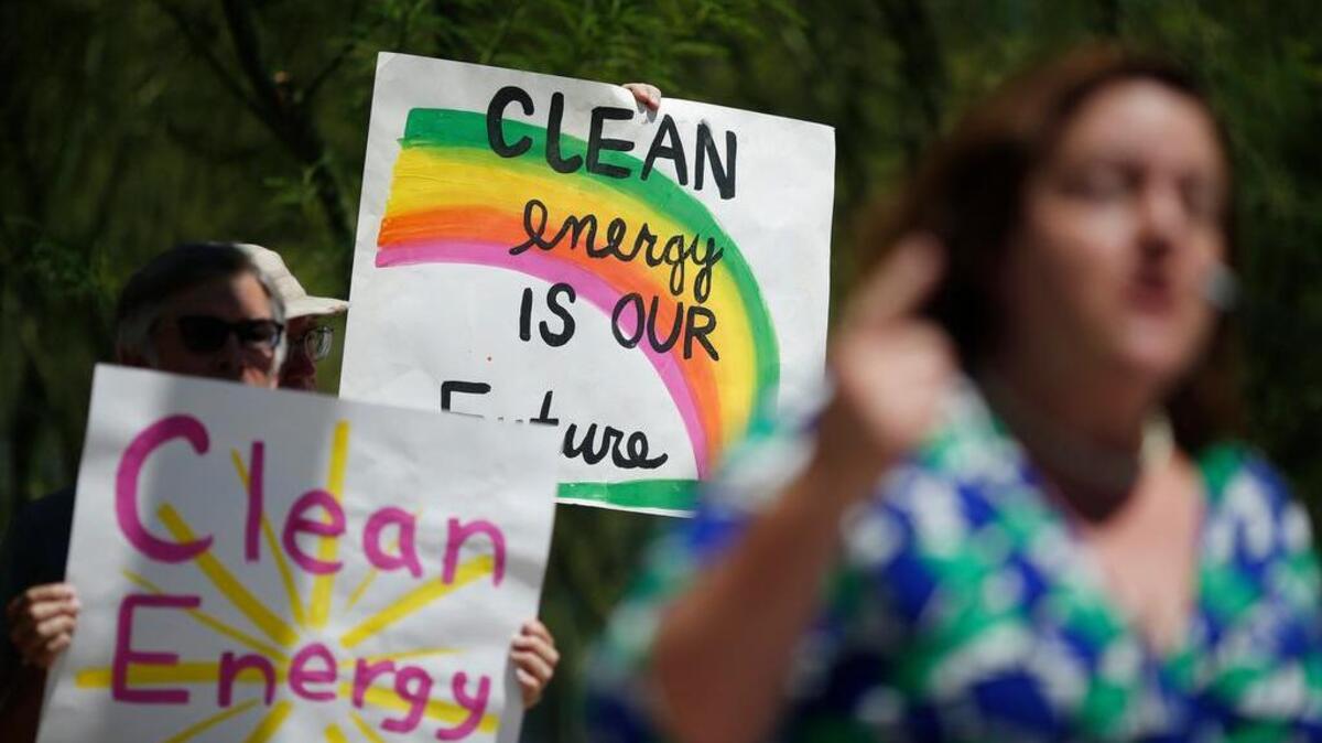 
People rally at a news conference in support of President Barack Obama’s plan to cut carbon emissions from power plants by 32 percent by 2030.
