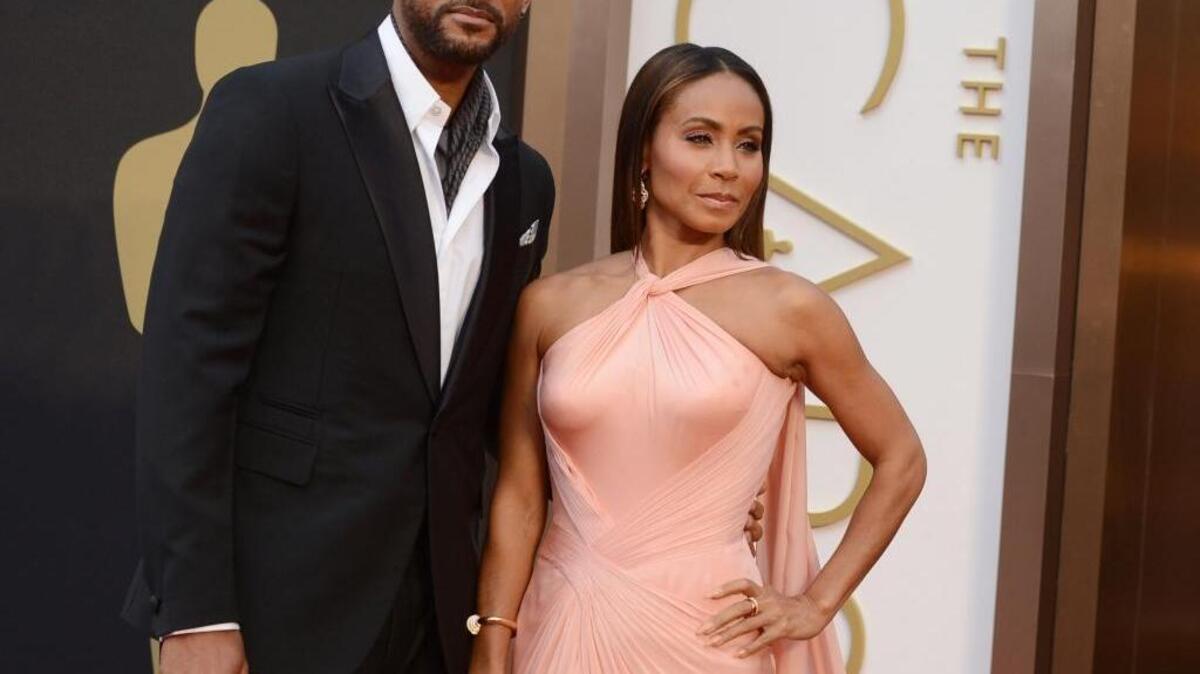 Will Smith and Jada Pinkett Smith plan to boycott the Academy Awards next month.