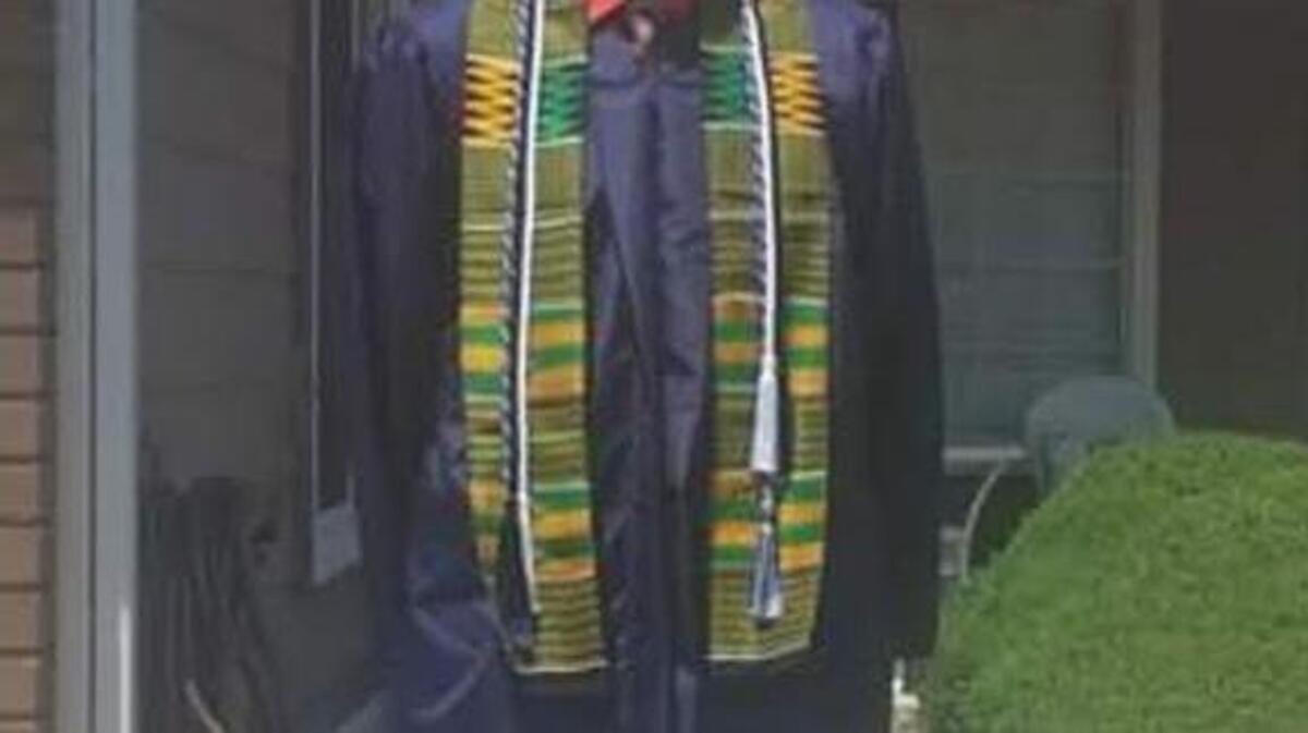 Cosumnes Oaks High School student Nyree Holmes was removed from his graduation ceremony for draping a piece of kente cloth over his robe.