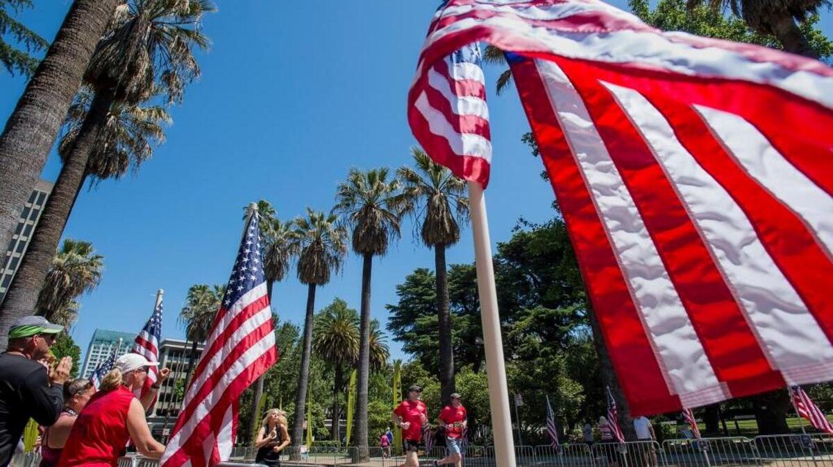 The Pony Express marathon in Sacramento on Sunday snarled traffic from downtown to South Land Park.