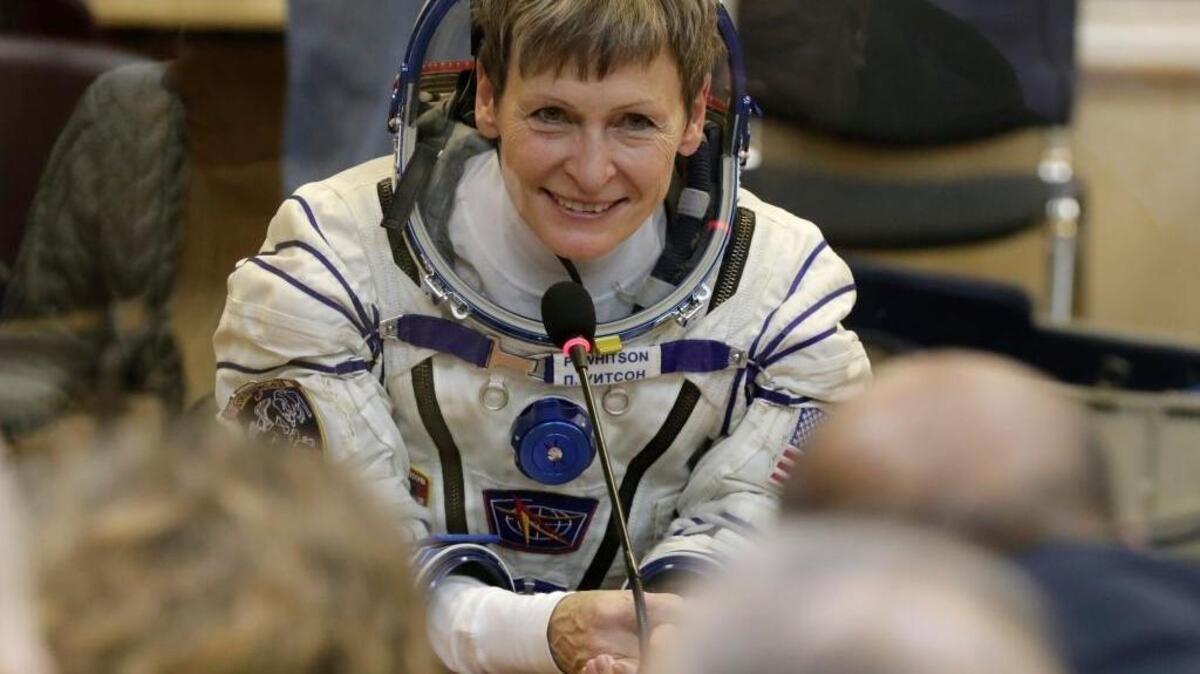 U.S. astronaut Peggy Whitson, member of the main crew of the expedition to the International Space Station (ISS), will celebrate her 57th birthday in February on the International Space Station, making her the oldest woman to travel in space and adding to her long list of barrier-breaking records. This will be the third space station mission for Whitson, an Iowa-born biochemist, and her second stint as commander.